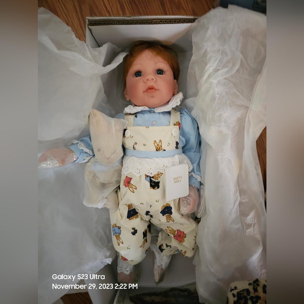 "Bunny Blue" Lee Middleton Original Doll